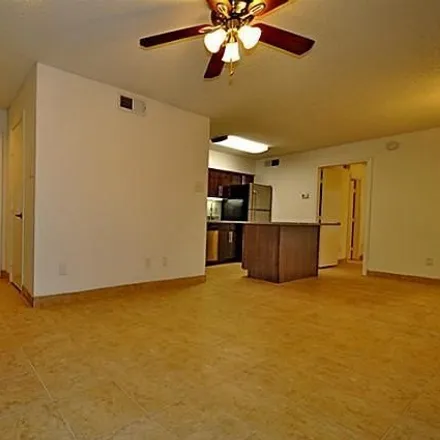 Image 6 - 6910 Skillman Street, Dallas, TX 54231, USA - Apartment for rent