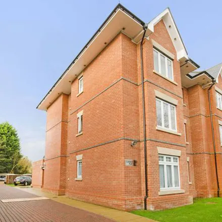 Rent this 2 bed apartment on Guildford Road in Old Woking, GU22 7EW