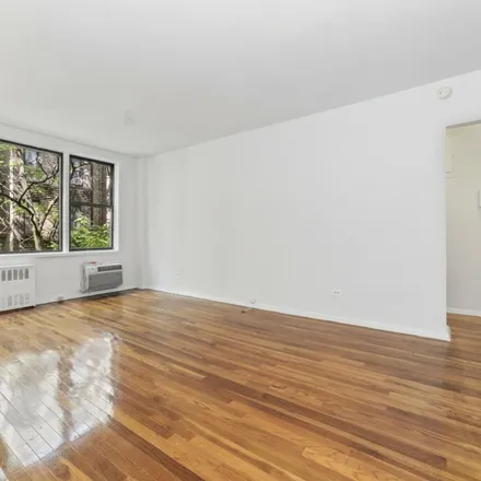 Image 3 - 225 East 26th Street, New York, NY 10016, USA - Apartment for rent