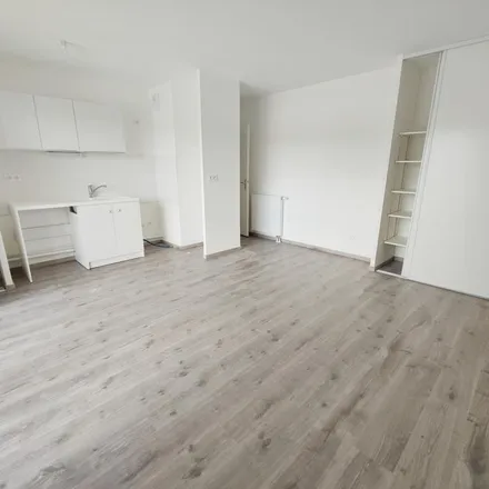Rent this 2 bed apartment on 28 Rue Simone Signoret in 37510 Ballan-Miré, France