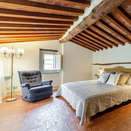 Rent this 8 bed townhouse on Lucca