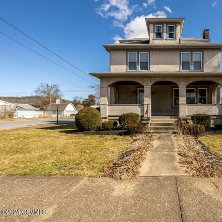 Buy this 4 bed house on 525 Nicely Avenue in Montoursville, Lycoming County