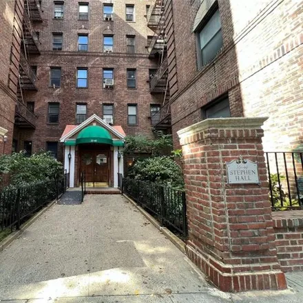 Image 2 - Stephen Hall Apartments, 35-40 82nd Street, New York, NY 11372, USA - Apartment for sale