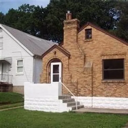 Buy this 2 bed house on 1541 Nixon Avenue in Pagedale, Saint Louis County