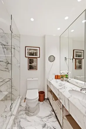 Image 7 - 29 East 64th Street, New York, NY 10065, USA - Townhouse for sale