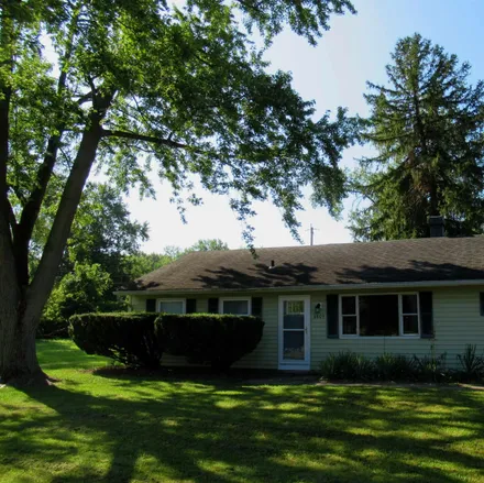 Buy this 3 bed house on 4809 Ridgelane Drive in Westmoor, Fort Wayne