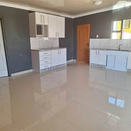 Image 4 - Frederick Street, Pretoria-West, Pretoria, 0030, South Africa - Apartment for rent