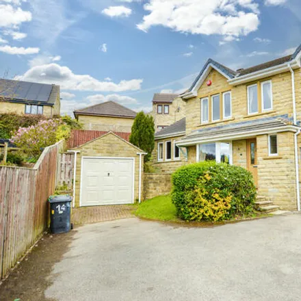 Buy this 4 bed house on 24 Hawthorne Way in Kirkburton, HD8 8JX
