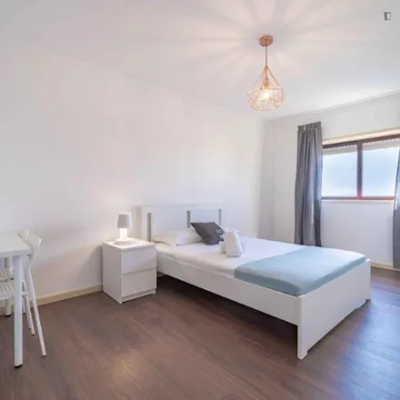 Rent this 4 bed apartment on half pipe in Rua Feliciano Ramos, 4700-395 Braga