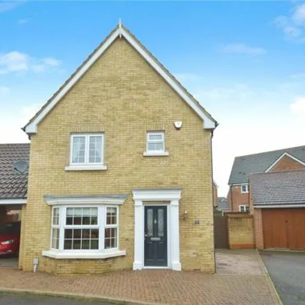 Buy this 3 bed house on Crofters Walk in Great Notley, CM77 7GP