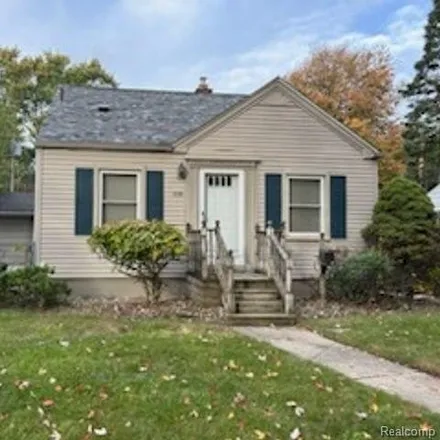 Rent this 3 bed house on 20061 Garfield Street in Redford Charter Township, MI 48240