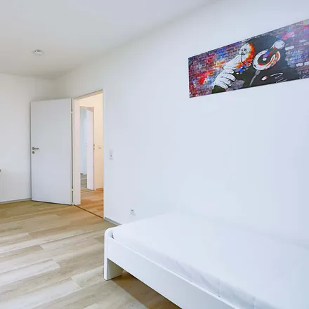 Rent this 5 bed room on Kölner Landstraße 352a in 40589 Dusseldorf, Germany