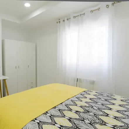 Rent this 1 bed room on Calle Aldea del Fresno in 29, 28045 Madrid
