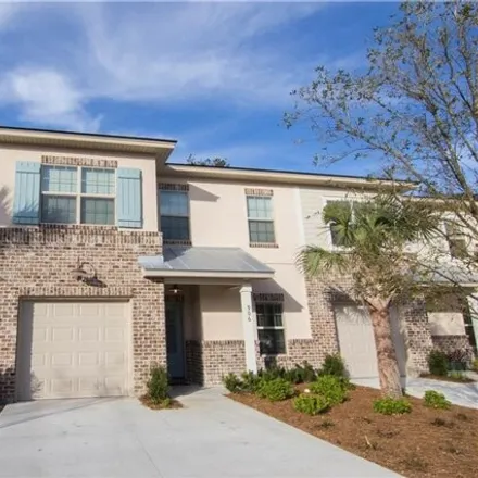 Rent this 3 bed house on 906 Mariners Cir in Saint Simons Island, Georgia