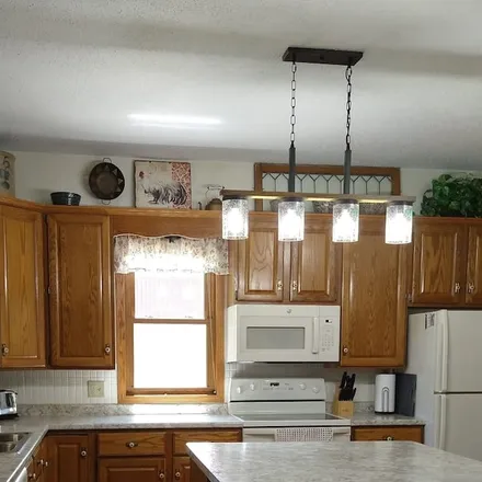Rent this 3 bed house on Reedsburg in WI, 53959