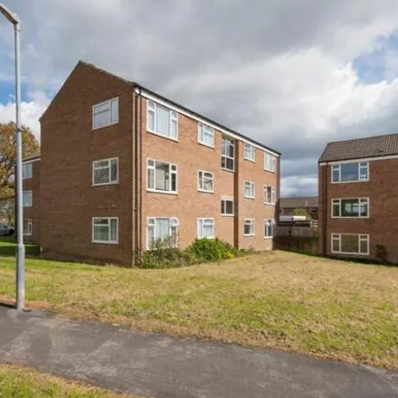 Rent this 1 bed room on Oakamoor Close in Chesterfield, S40 4SH