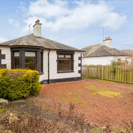 Buy this 3 bed house on Strachan Road