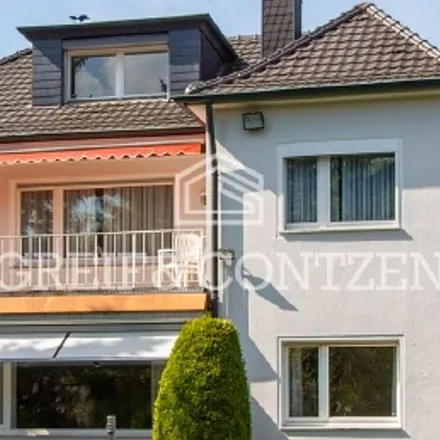 Rent this 4 bed apartment on Bad Godesberg Bf / Rheinallee (Pause) in Bad Godesberger Tunnel, 53173 Bonn