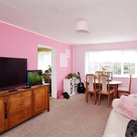 Image 7 - The Willows, Little Harrowden, NN9 5BJ, United Kingdom - Apartment for sale