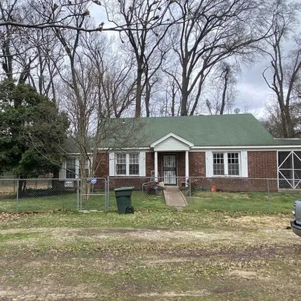 Buy this 2 bed house on 3509 Maclin Lane in Memphis, TN 38128