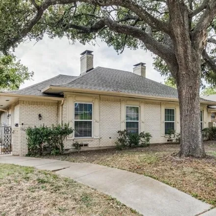 Rent this 3 bed house on 13324 Southview Ln in Dallas, Texas