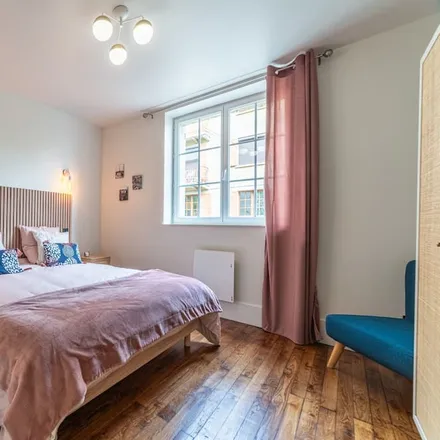 Rent this 2 bed apartment on Paray-le-Monial in Place de la Gare, 71600 Paray-le-Monial