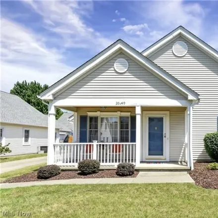 Buy this 2 bed house on 20249 Berkshire Cir in Strongsville, Ohio