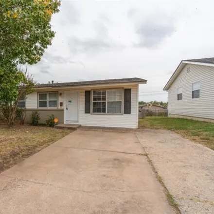 Buy this 3 bed house on 5366 Northwest Oak Avenue in Lawton, OK 73505