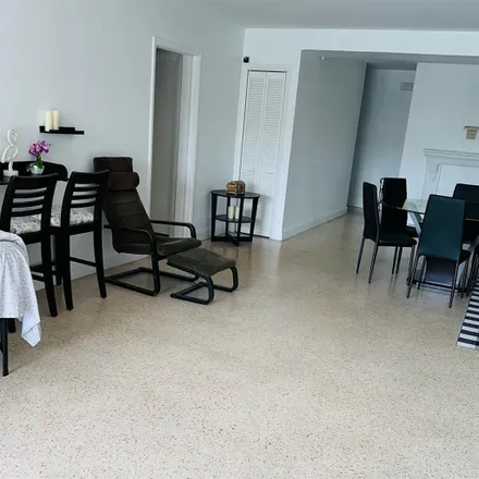 Image 6 - 7825 Crespi Boulevard, Miami Beach, FL 33141, USA - Room for rent