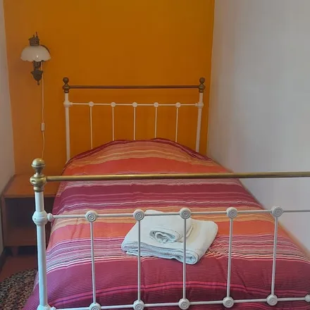 Rent this 2 bed house on Palmela in Setúbal, Portugal