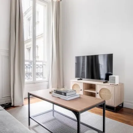 Image 2 - 33 Rue des Blancs Manteaux, 75004 Paris, France - Apartment for rent
