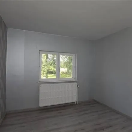 Rent this 2 bed apartment on Drève des Alliés 84 in 6530 Thuin, Belgium