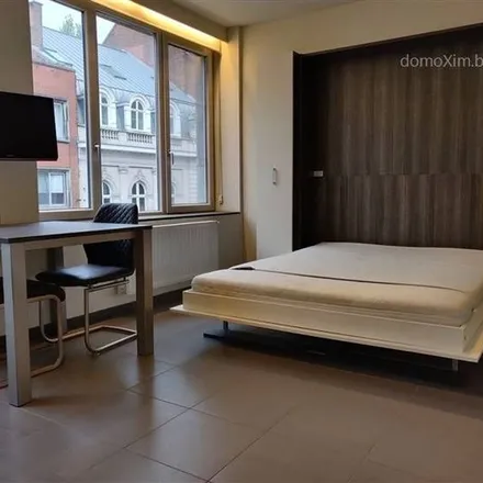 Rent this 1 bed apartment on Bondgenotenlaan 169 in 3000 Leuven, Belgium