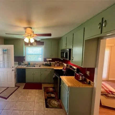 Image 4 - Temple Beit Torah, 522 East Madison Street, Colorado Springs, CO 80907, USA - House for sale