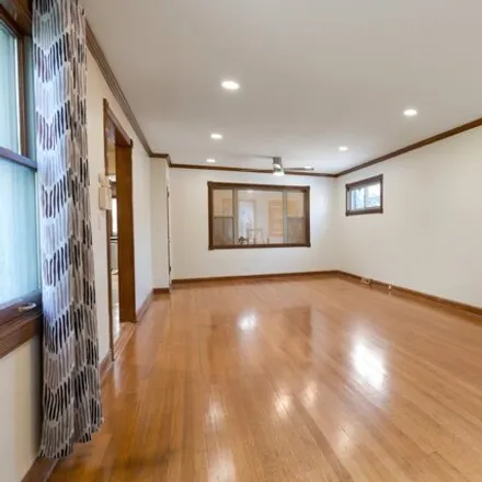Image 7 - 7250 North Ridge Boulevard, Chicago, IL 60645, USA - Townhouse for rent