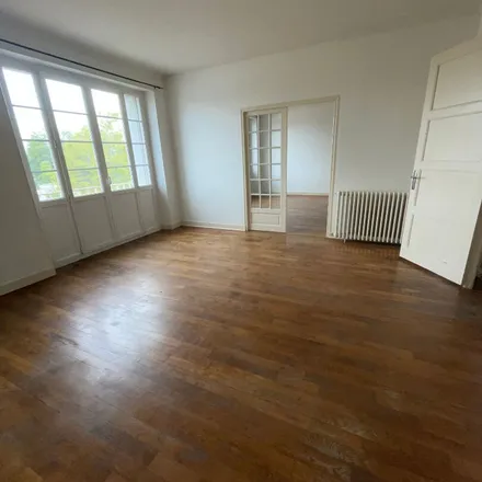 Rent this 3 bed apartment on Saint-adrien in 70100 Gray, France