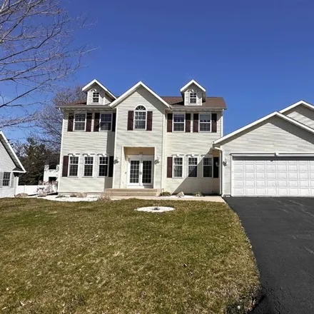 Buy this 5 bed house on 1213 Ridge Rd in Marshfield, Wisconsin