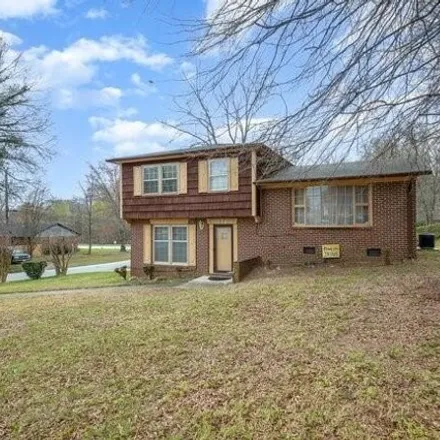 Image 3 - 847 Daleview Place, Spring Valley, Greensboro, NC 27406, USA - House for sale