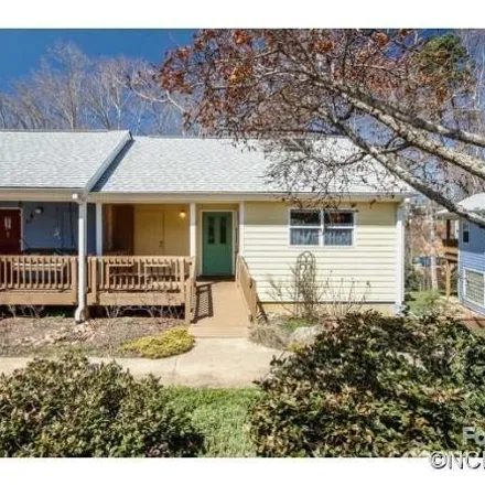 Buy this 3 bed house on 199 Vermont Court in Asheville, NC 28806