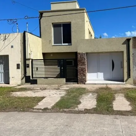 Buy this 2 bed house on Chacabuco in Departamento Rosario, Álvarez