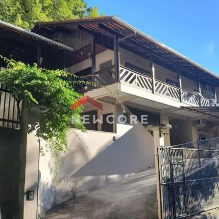 Buy this 4 bed house on Rua Maria da Silva Oliveira in Glória, Blumenau - SC