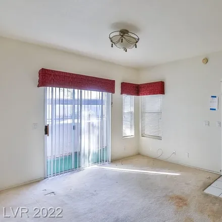 Image 3 - Legacy Courtyard Clubhouse, Ramsgate Drive, Henderson, NV 89074, USA - Condo for sale