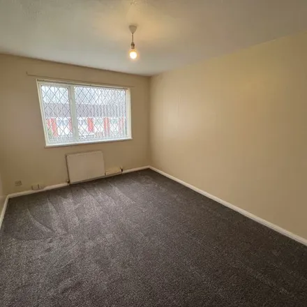 Rent this 3 bed apartment on Catherton in Telford, TF3 1YS