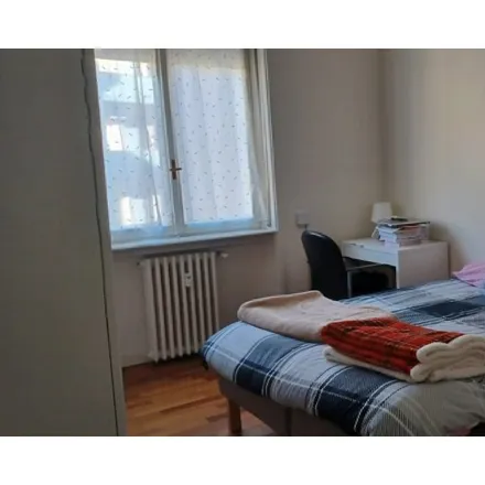 Rent this 2 bed room on Eni in Viale Papiniano, 54