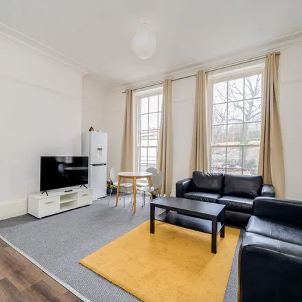 Rent this 3 bed apartment on 97 Victoria Road in Leeds, LS6 1DR