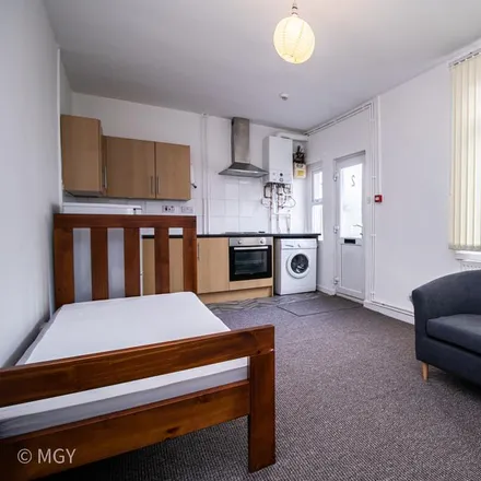 Image 2 - Romilly Road, Cardiff, CF5 1FN, United Kingdom - Apartment for rent