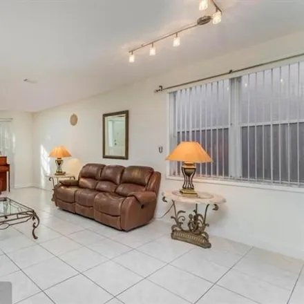 Image 6 - 8799 Northwest 6th Street, Coral Springs, FL 33071, USA - House for sale