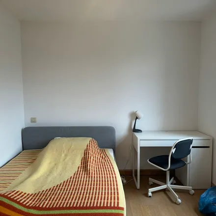 Rent this 2 bed apartment on Rue Duysburgh - Duysburghstraat 4 in 1020 Laeken - Laken, Belgium