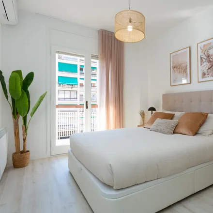 Rent this 3 bed apartment on Carrer del Taquígraf Garriga in 184, 08001 Barcelona