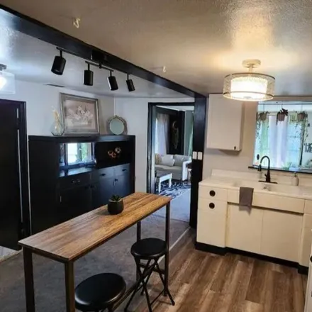 Rent this studio apartment on Florissant in MO, 63031
